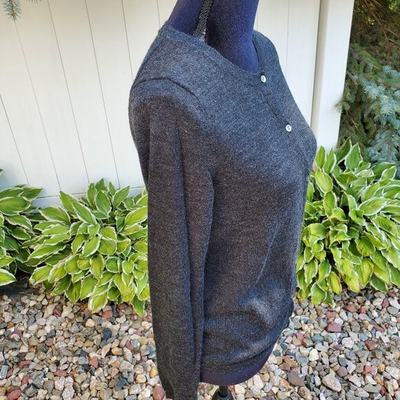 Gap Charcoal Gray Wool Cardigan Sweater, size M - Picture 4 of 10